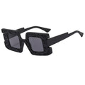 Sunglasses with personalized style, large frame sunglasses, fashionable and trendy glasses, paired with sunglasses