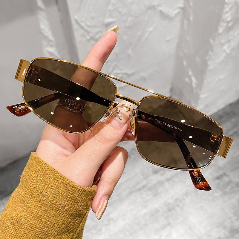 Double beam cat eye sunglasses, metal sunglasses, high-end and trendy sunglasses, women's concave design for photography