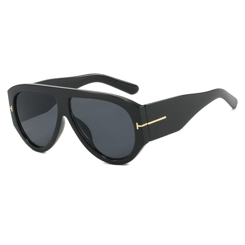 Sunglasses are UV resistant Large frame sunglasses for women with a high-end feel